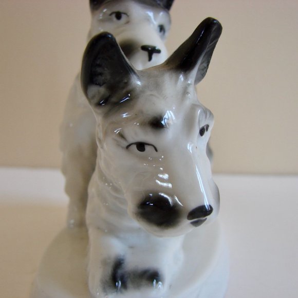 Scottish Terriers Scottie Schnauzer Dogs Figurine 7117 Carl Scheidig Germany - Picture 4 of 11